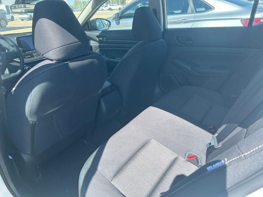 Used 2025 Nissan Altima 2.5 S image 8