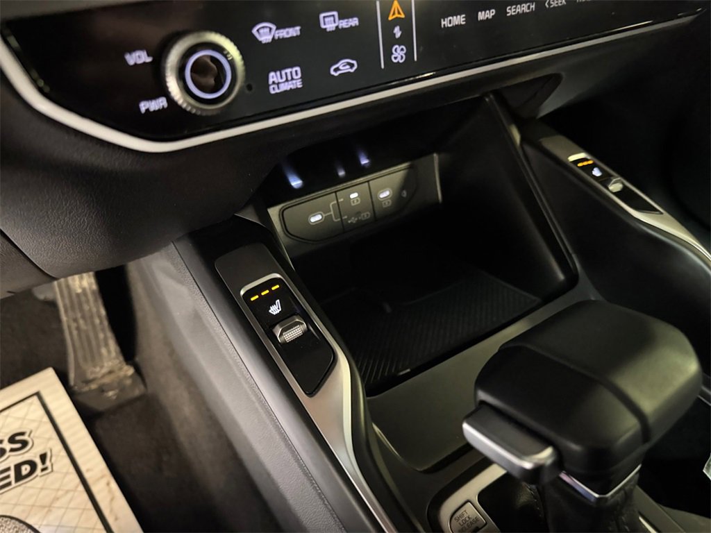 Certified 2025 Kia Sorento X-Line EX image 30