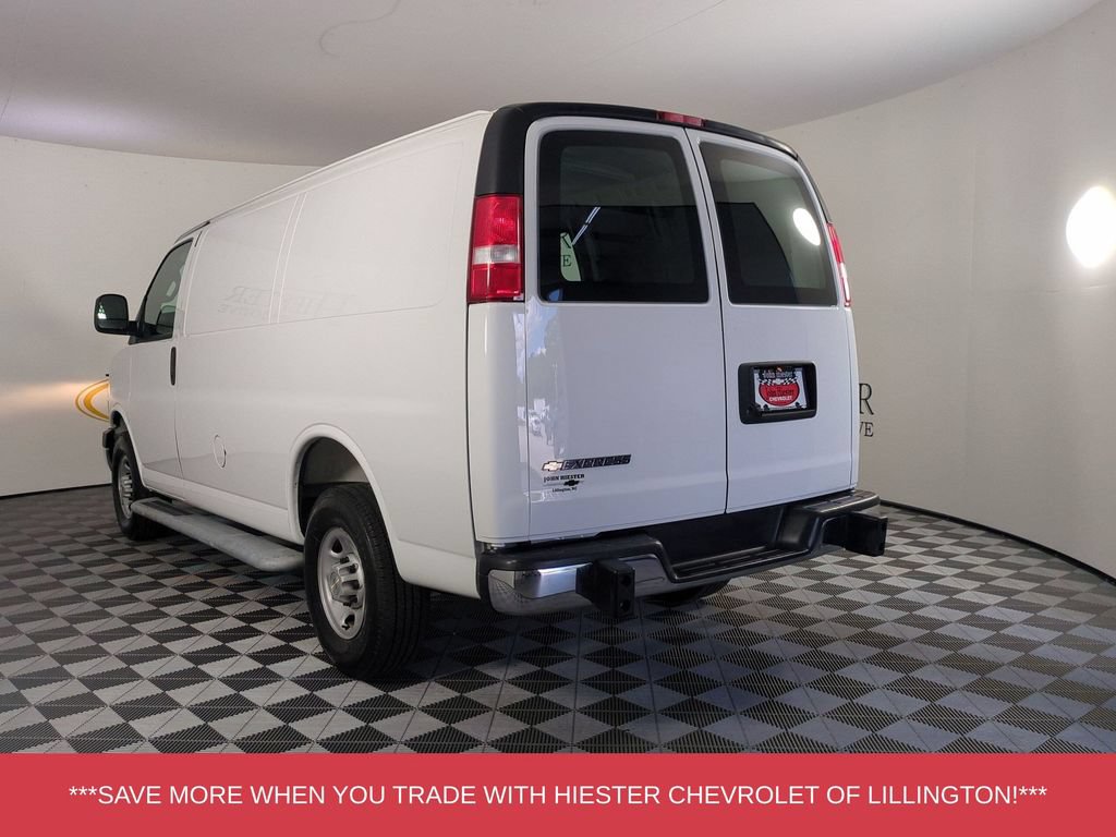 Used 2025 Chevrolet Express 2500 w/ Driver Convenience Package RWD image 5