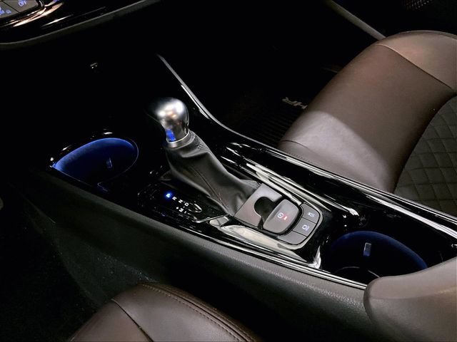 Used 2019 Toyota C-HR Limited FWD image 16
