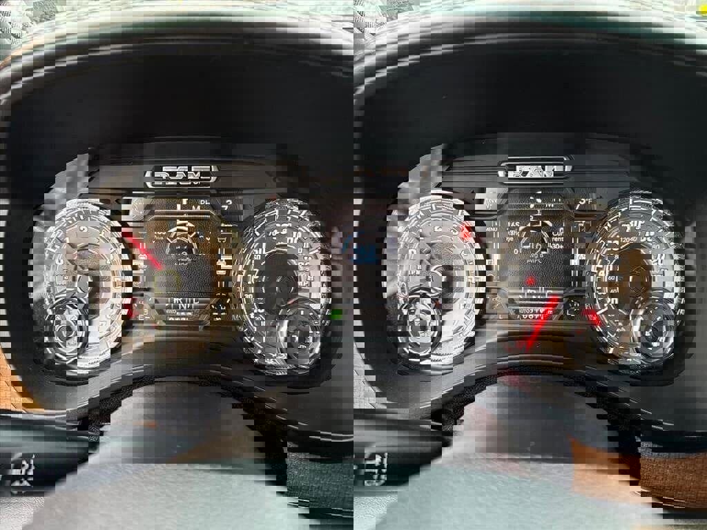 Used 2021 RAM 1500 Limited w/ Trailer Tow Group image 20