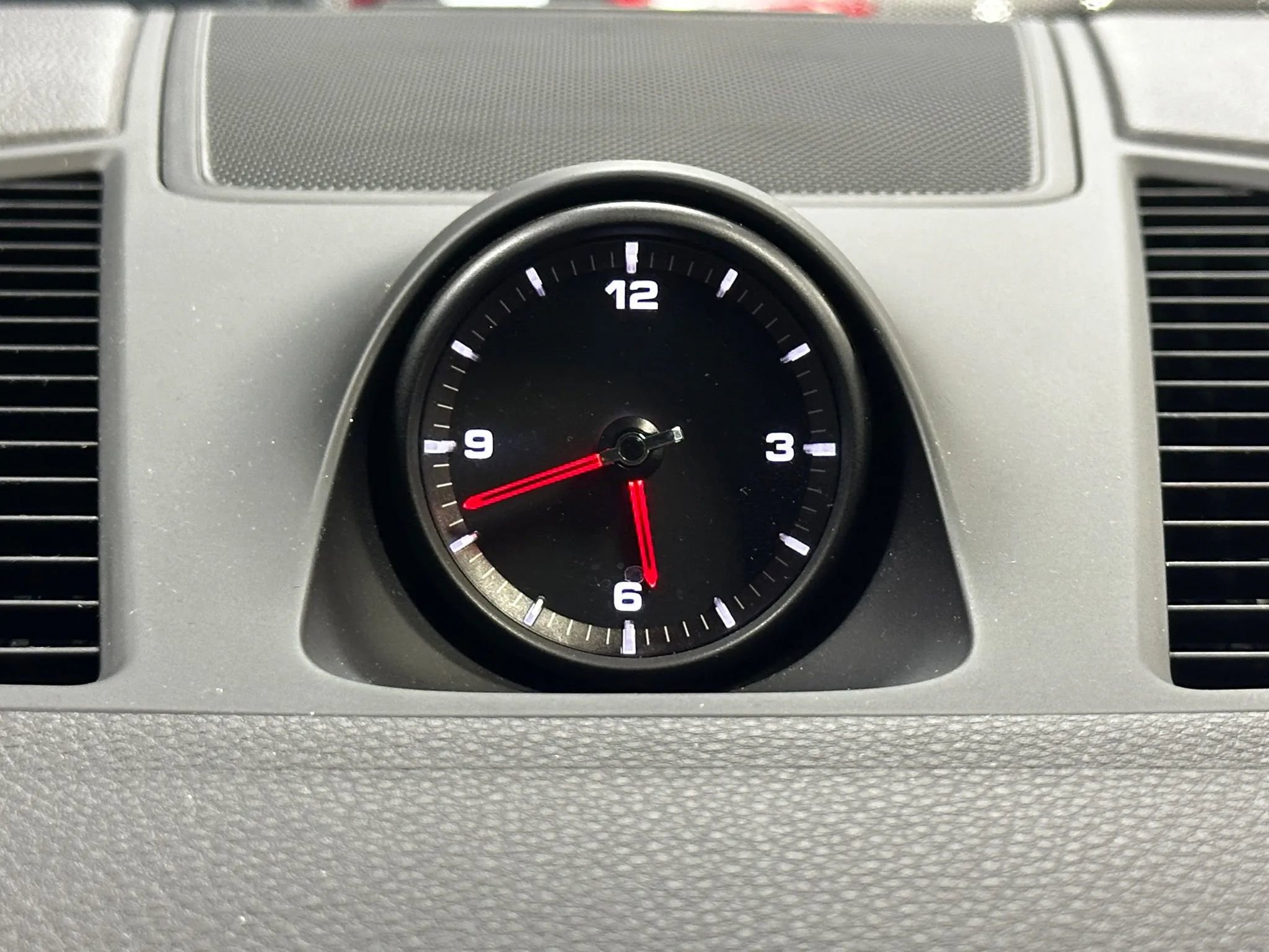 Used 2022 Porsche Cayenne Sport Utility 4D image 51