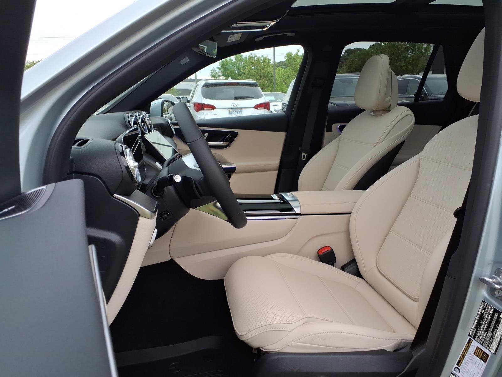 New 2026 Mercedes-Benz GLC 300 4MATIC image 16