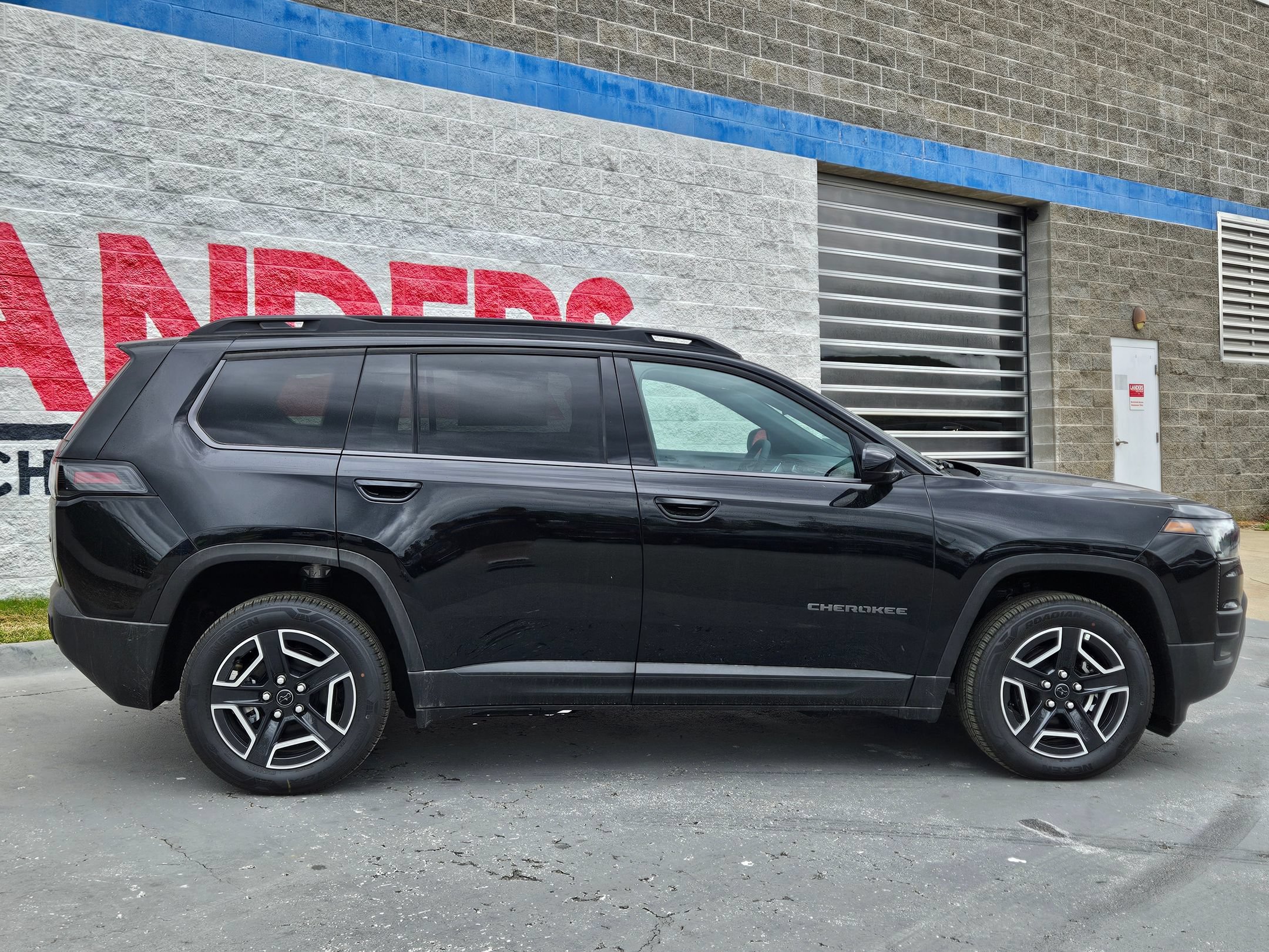 New 2026 Jeep Cherokee Laredo AWD/4WD image 8