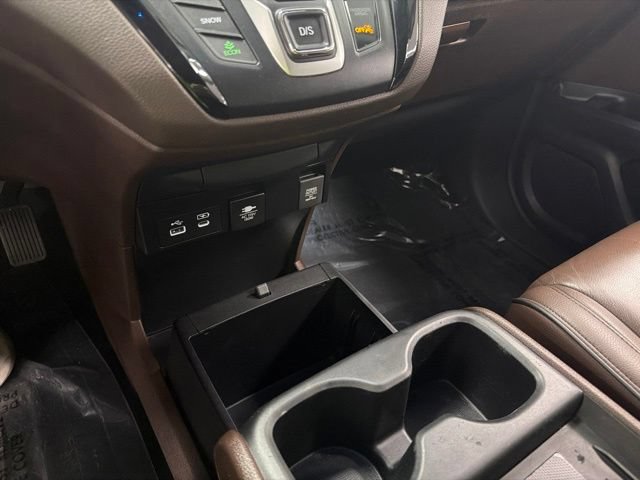 Used 2025 Honda Odyssey Touring image 25
