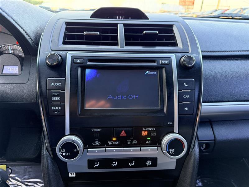 Used 2013 Toyota Camry SE w/ Preferred Accessory Pkg FWD image 29