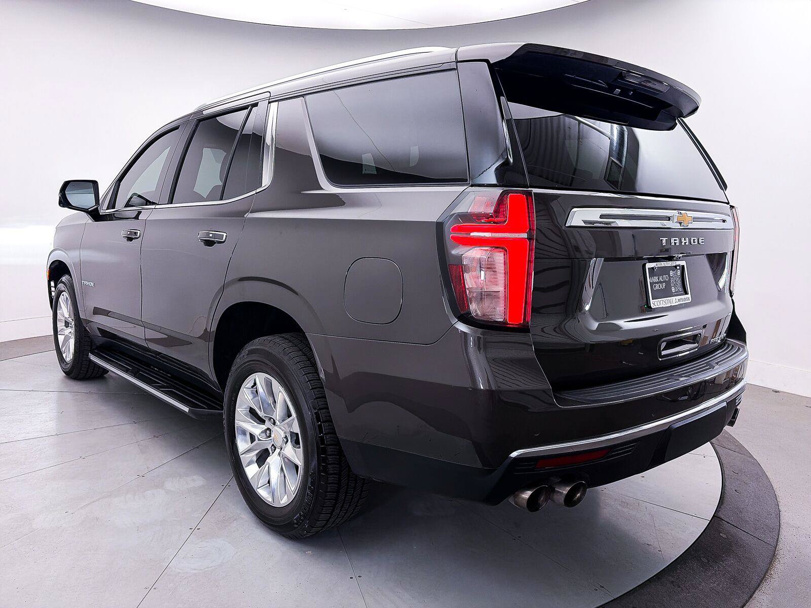 Used 2021 Chevrolet Tahoe Premier w/ Premium Package RWD image 16
