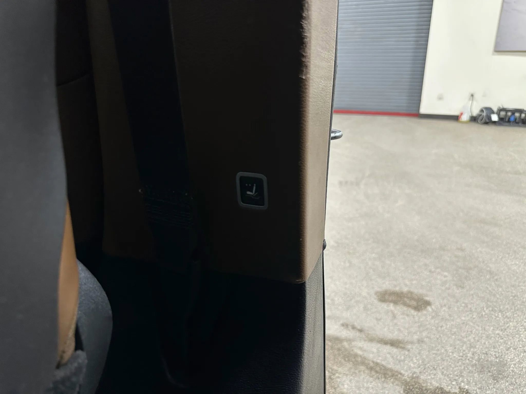 Used 2017 Chrysler Pacifica Limited w/ Advanced Safetytec Group image 35