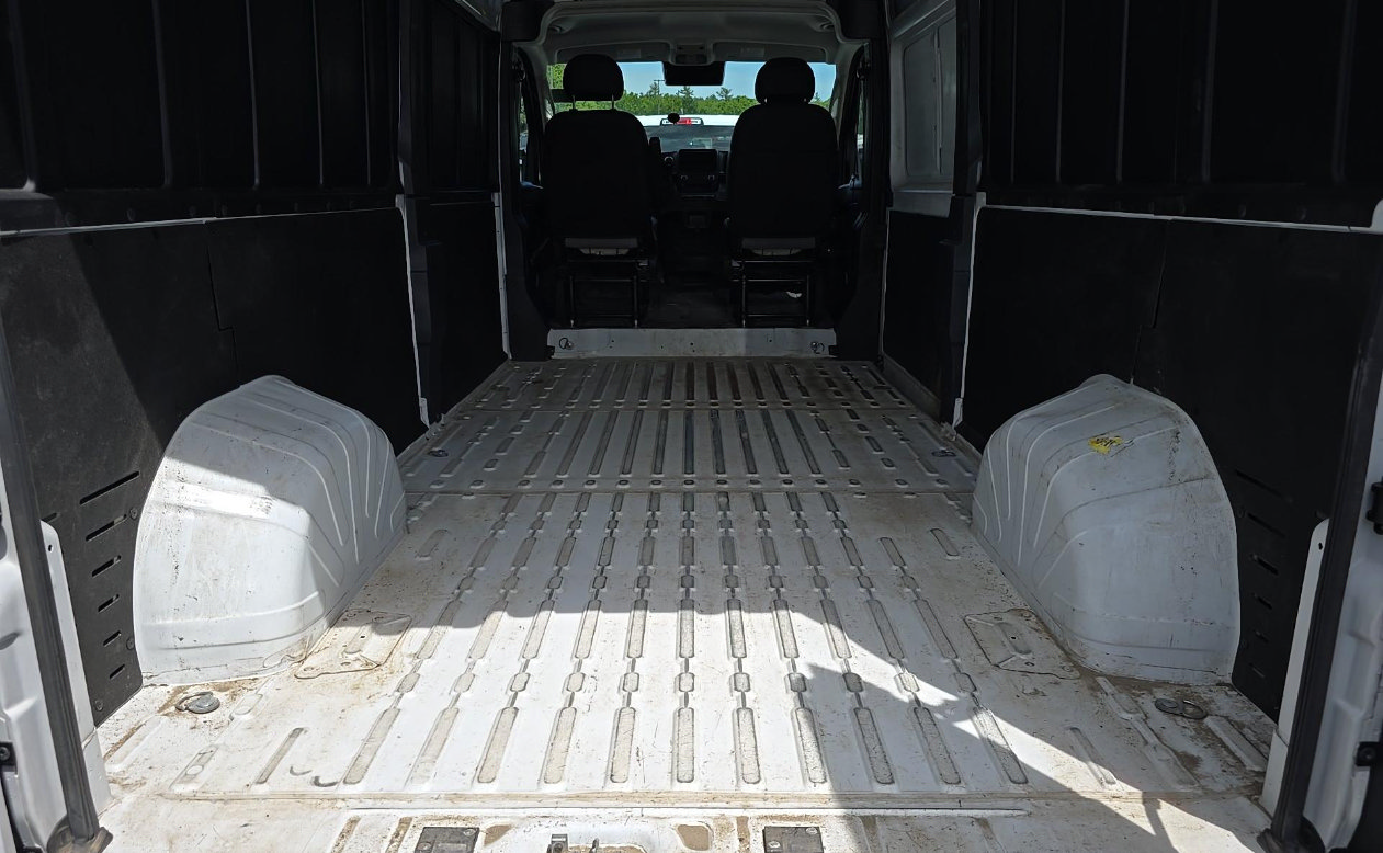 Used 2026 RAM ProMaster 2500 w/ Convenience Group FWD image 23