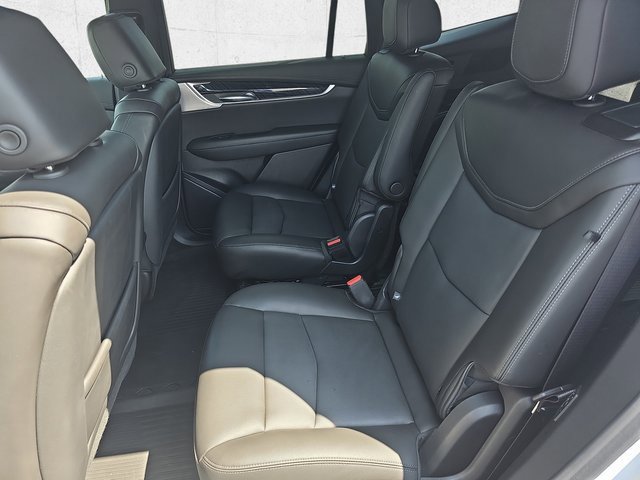 Used 2025 Cadillac XT6 Premium Luxury w/ LPO, Floor Liner Package image 16