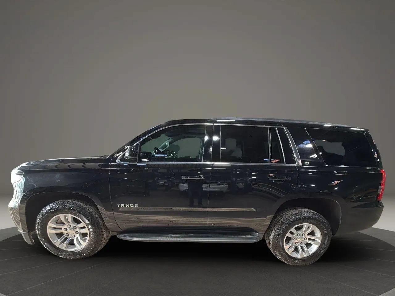 Used 2018 Chevrolet Tahoe LT AWD/4WD image 8