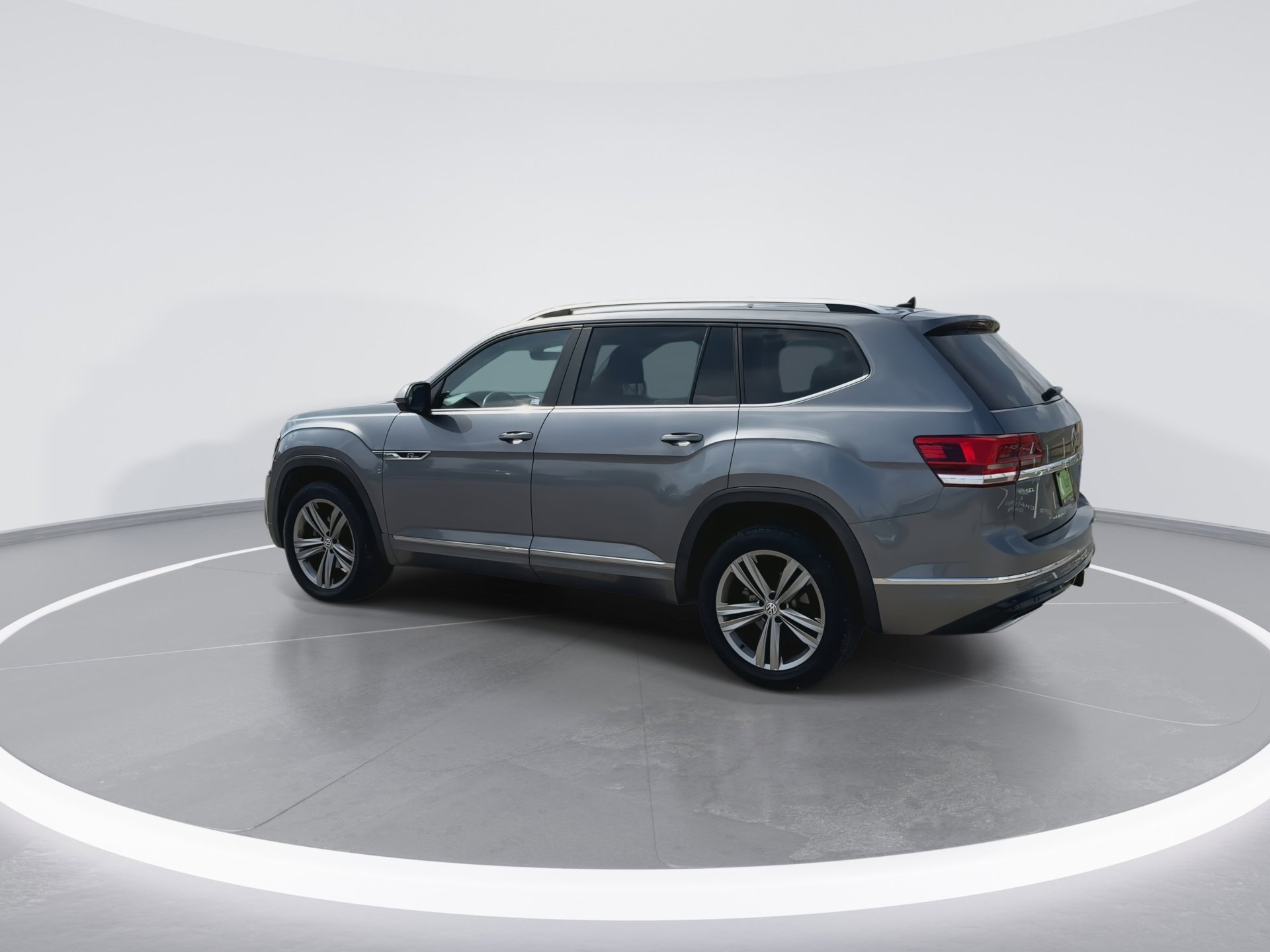 Used 2019 Volkswagen Atlas SEL R-Line image 7