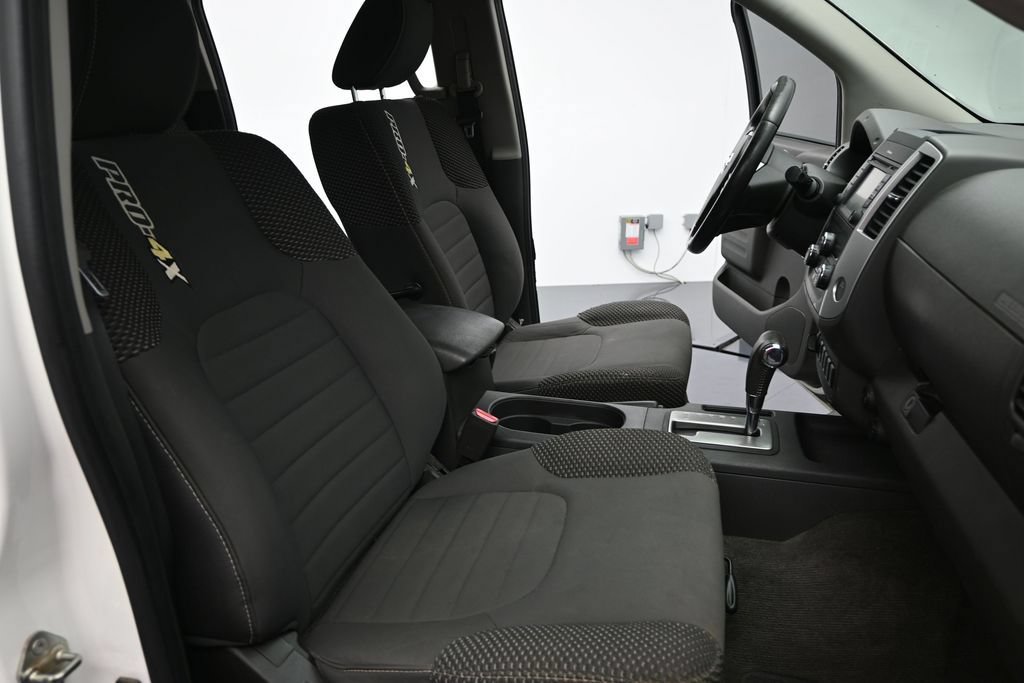 Used 2018 Nissan Frontier PRO-4X AWD/4WD image 7