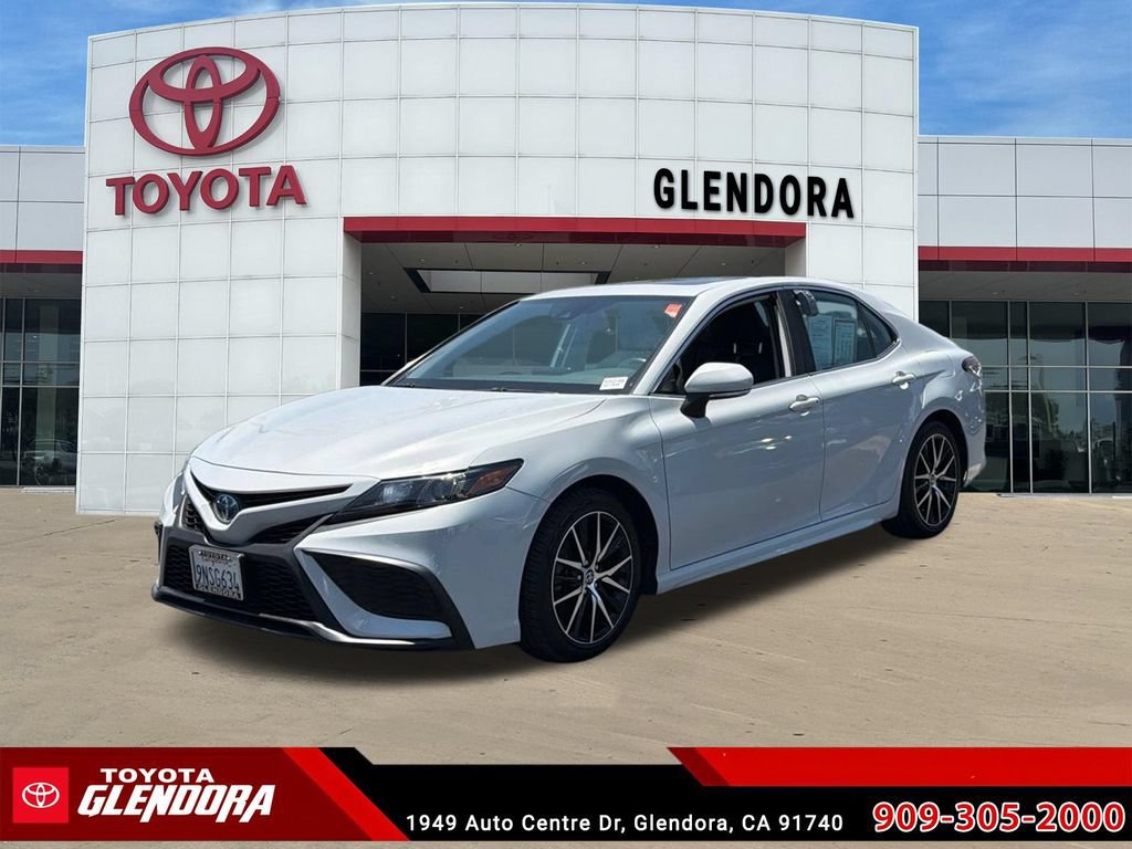 Certified 2022 Toyota Camry SE w/ Audio Upgrade Package FWD image 5