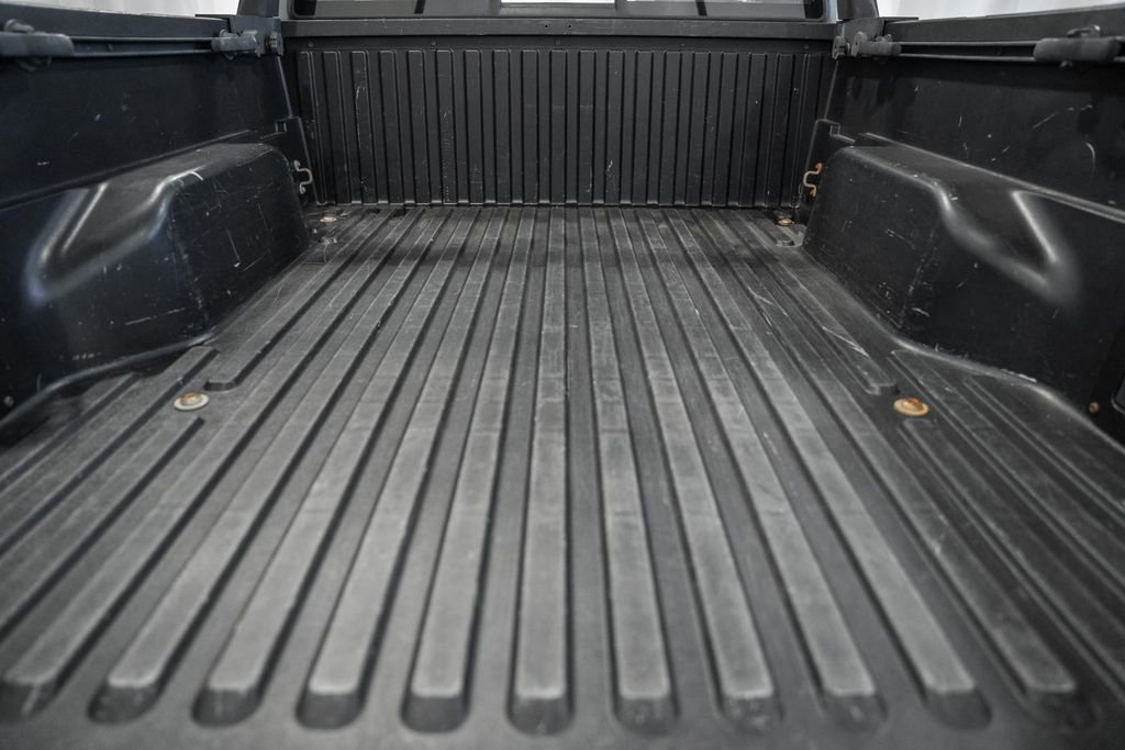 Used 2016 Toyota Tacoma SR5 image 7