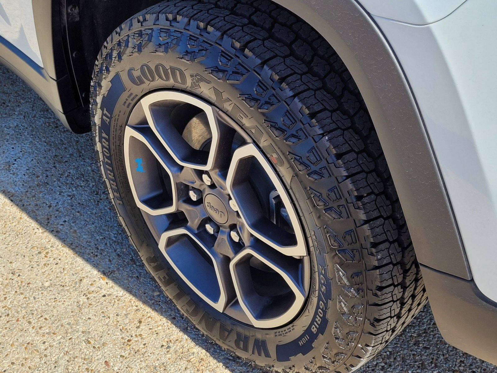 New 2022 Jeep Grand Cherokee Trailhawk w/ Advanced Protech Group II image 5