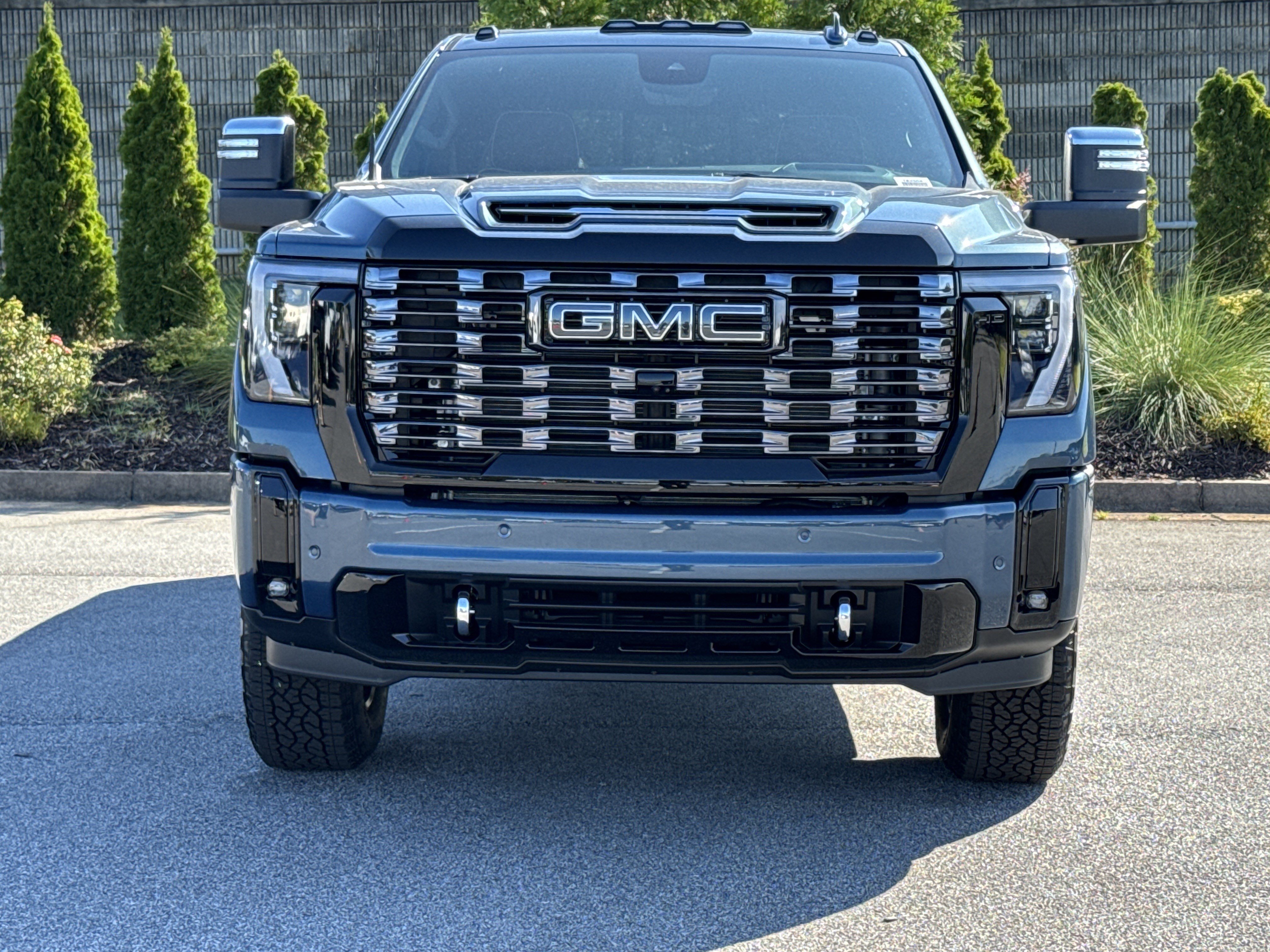 New 2026 GMC Sierra 2500 Denali Ultimate AWD/4WD image 3