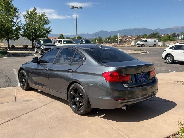 Used 2015 BMW 320i Sedan RWD image 5