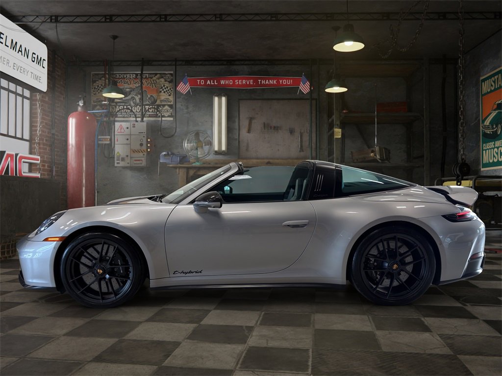 Used 2025 Porsche 911 Targa 4 GTS image 6