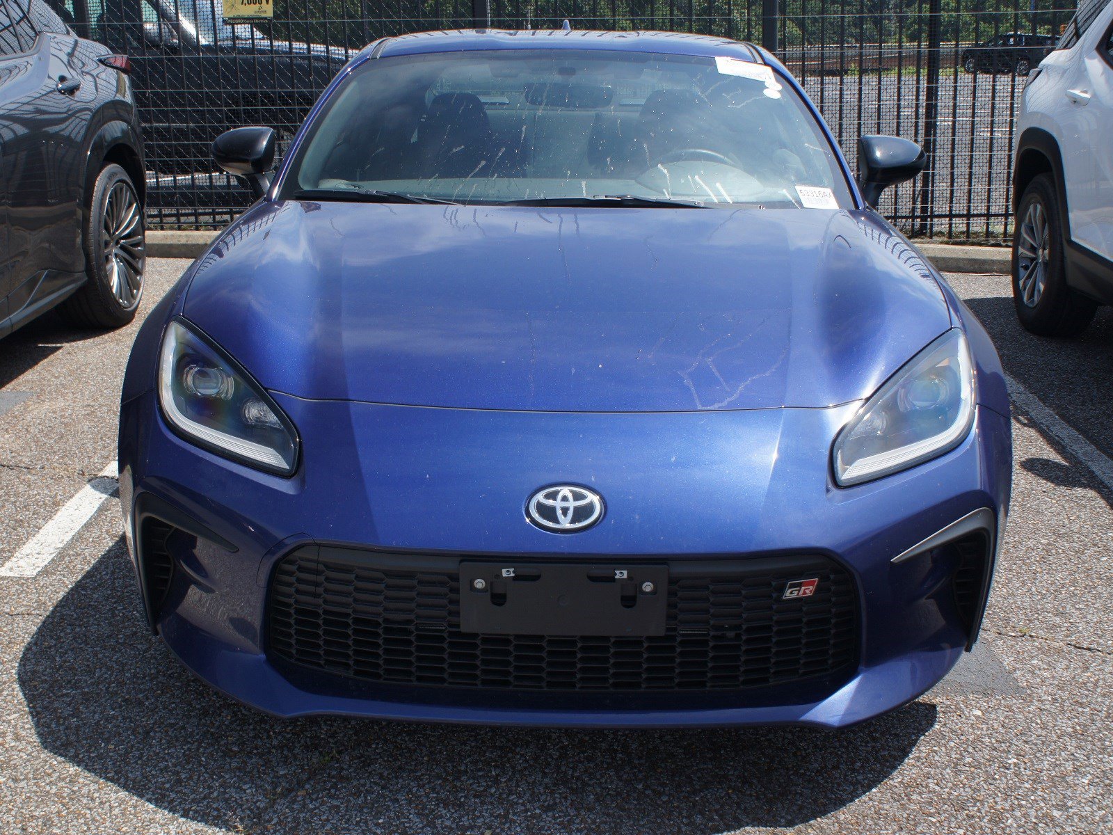 Used 2024 Toyota GR86 RWD image 2
