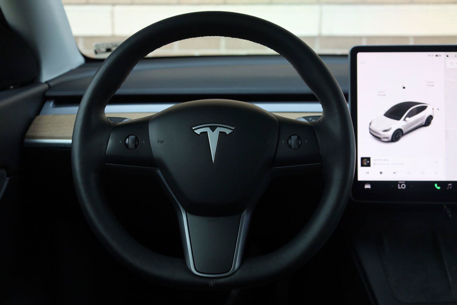 Used 2021 Tesla Model Y Long Range AWD/4WD image 30