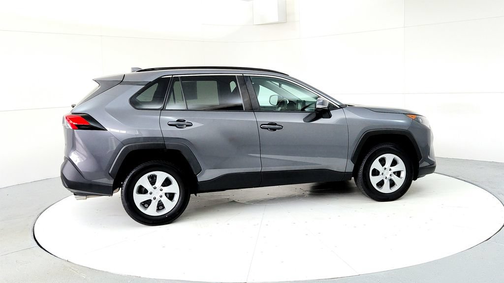 Certified 2021 Toyota RAV4 LE FWD image 6