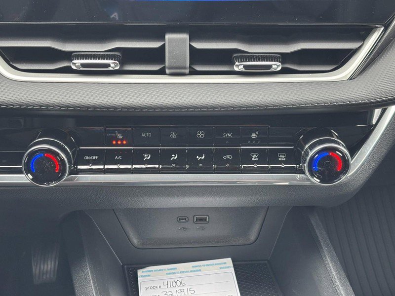 New 2026 Chevrolet Equinox LT image 18