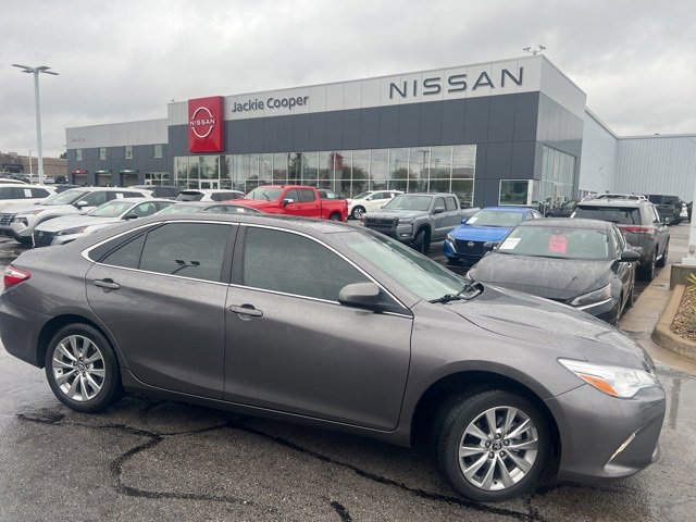 Used 2017 Toyota Camry XLE