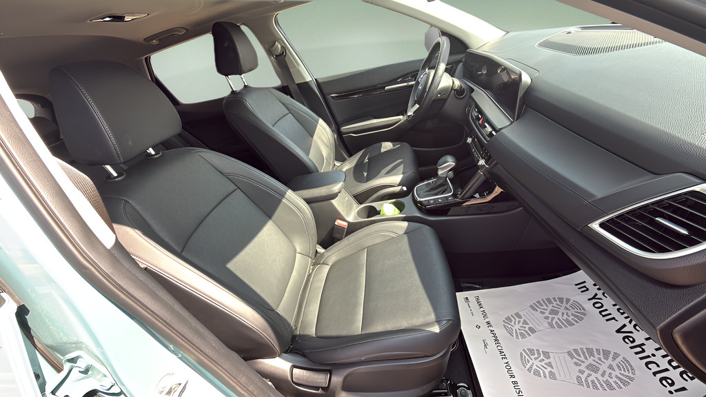 Used 2024 Kia Seltos EX AWD/4WD image 14