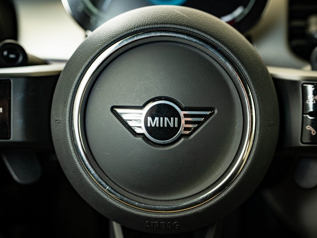 Used 2023 MINI Cooper S w/ Signature Upholstery Package image 28
