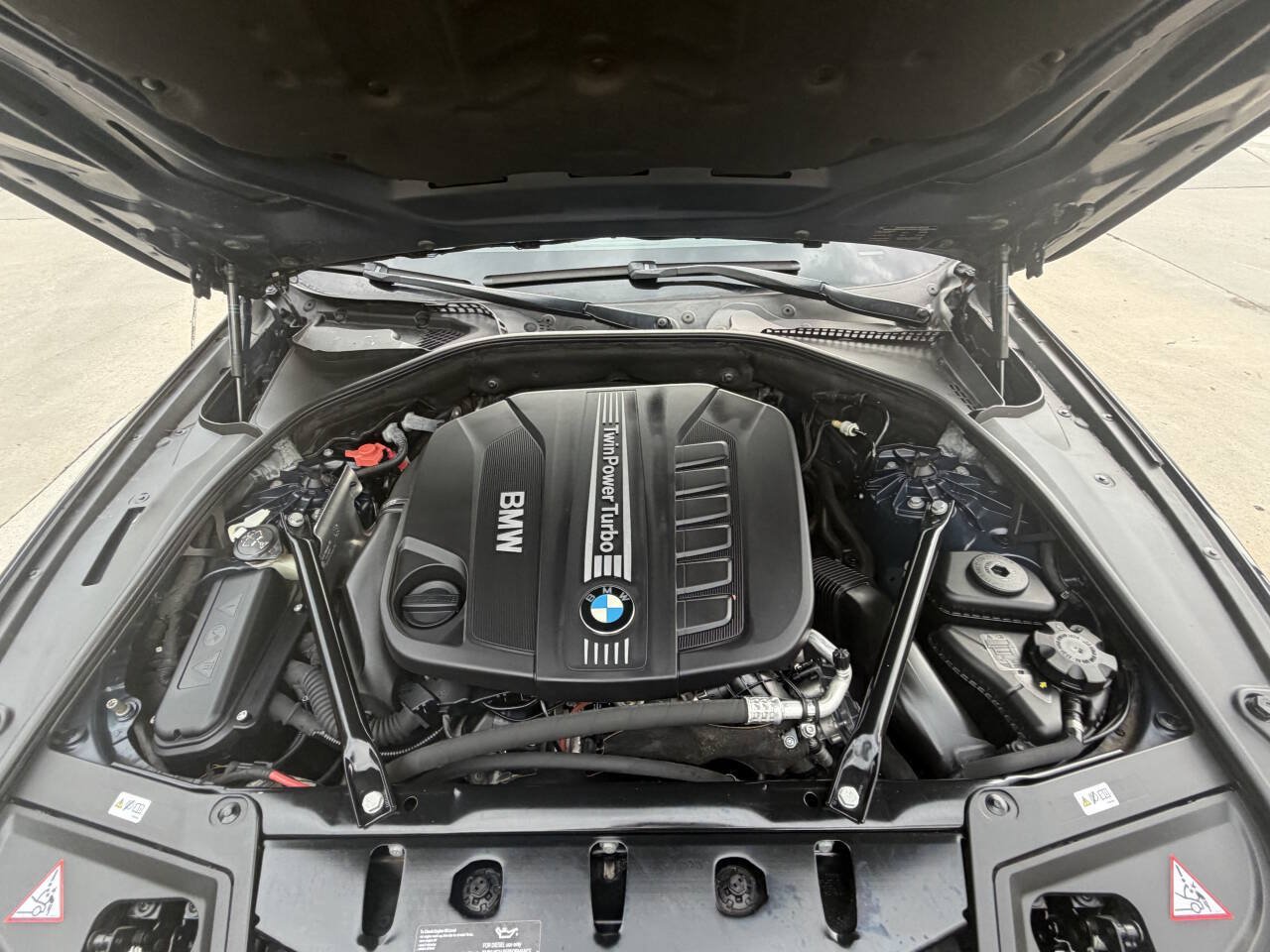 Used 2014 BMW 535d xDrive AWD/4WD image 30