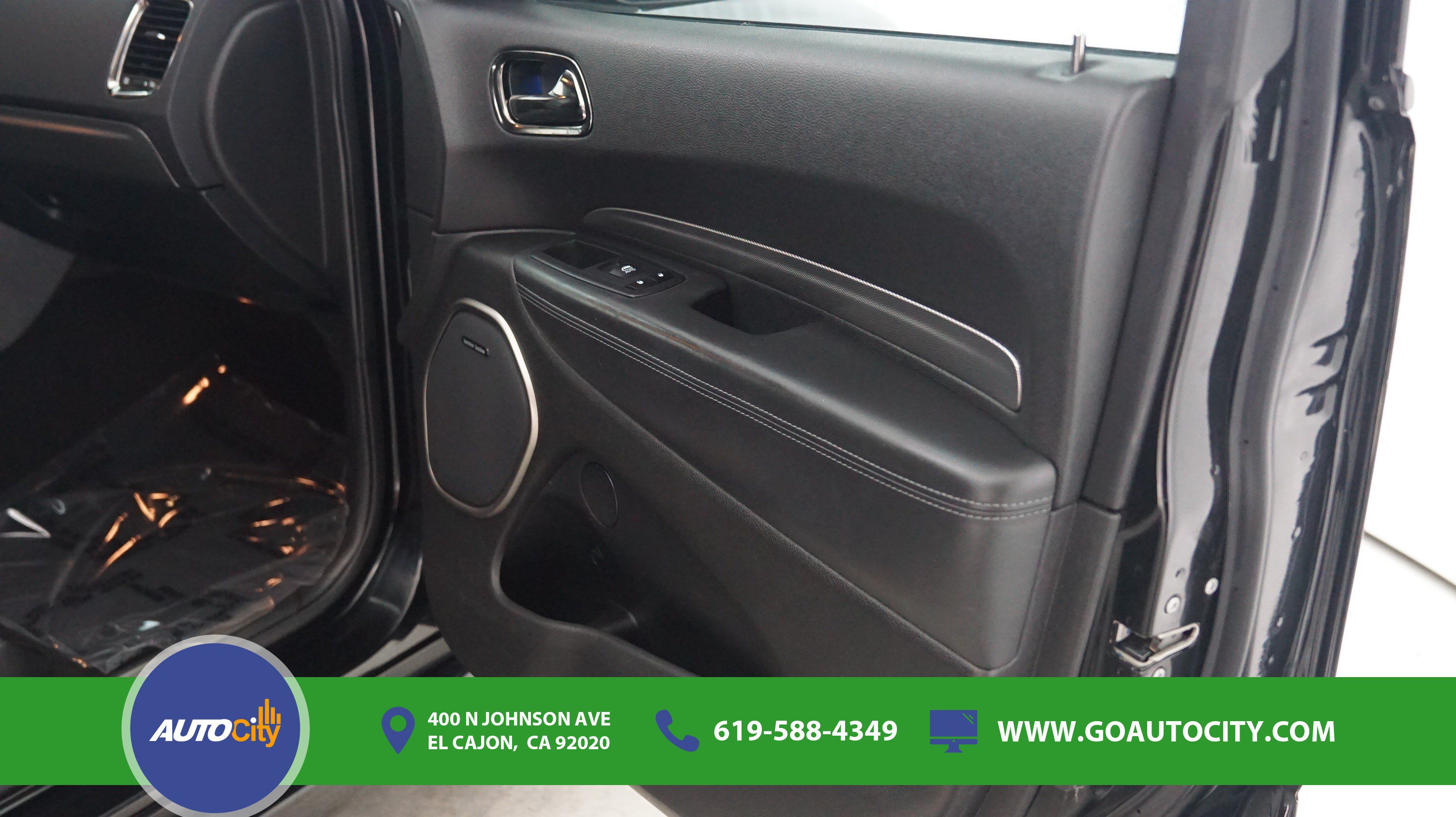 Used 2020 Dodge Durango R/T w/ Blacktop Package RWD image 18