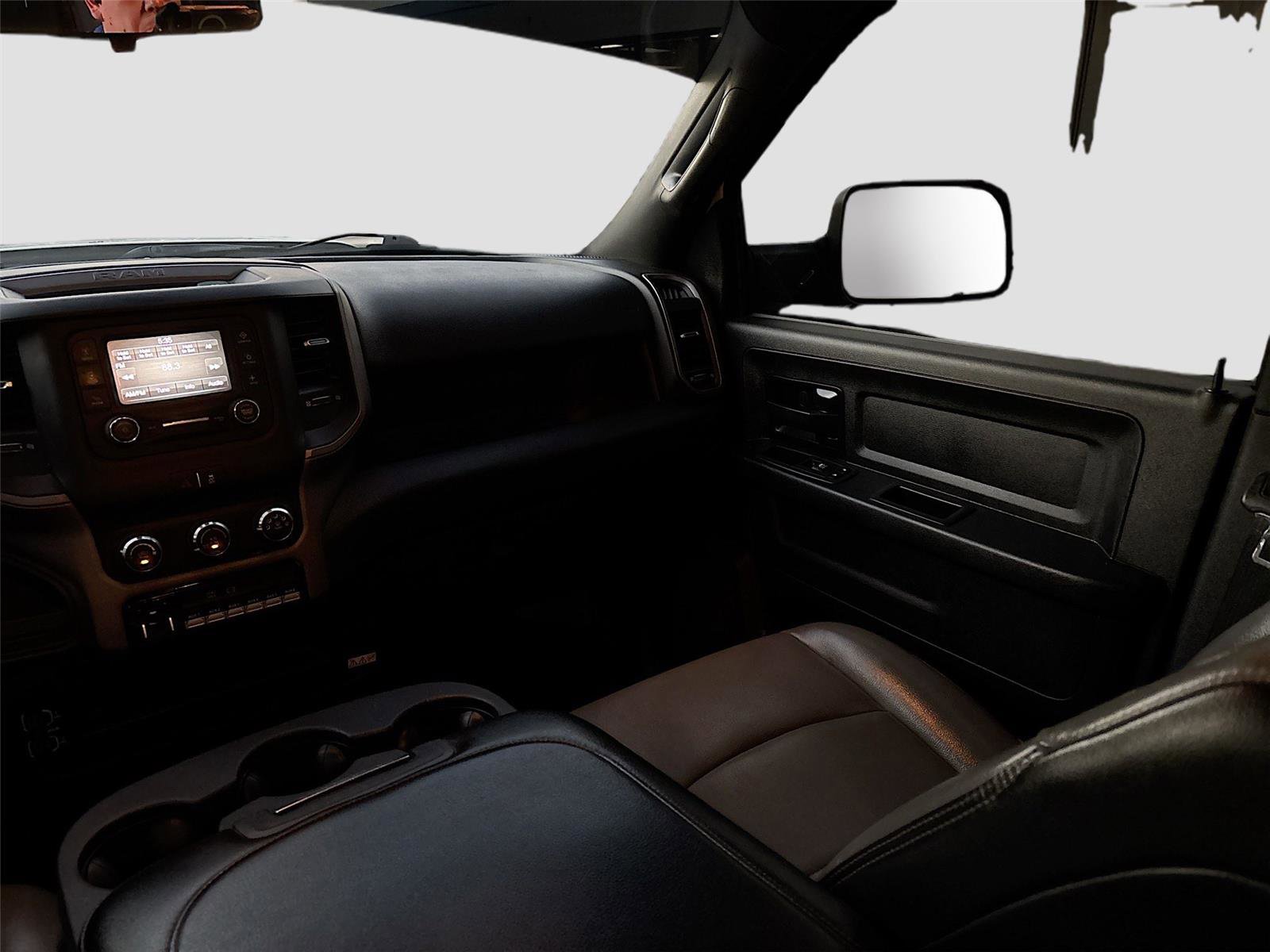 Used 2022 RAM 2500 Tradesman w/ Chrome Appearance Group image 25