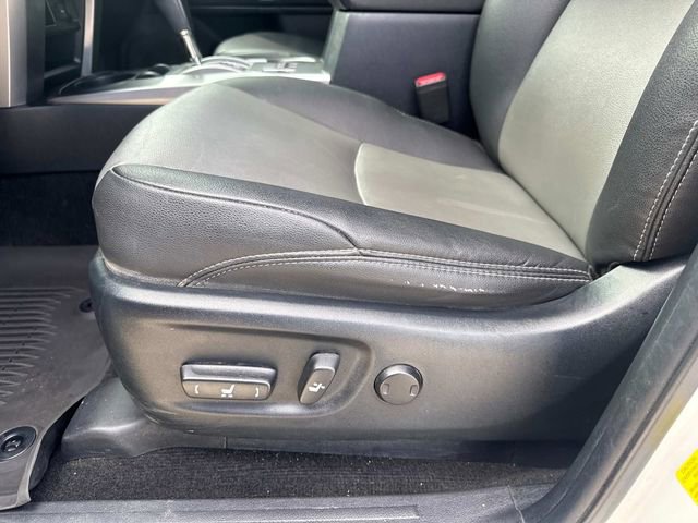 Used 2021 Toyota 4Runner SR5 Premium w/ Moonroof Package RWD image 24