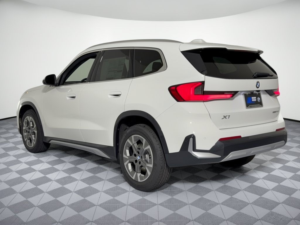 New 2027 BMW X1 xDrive28i AWD/4WD image 3