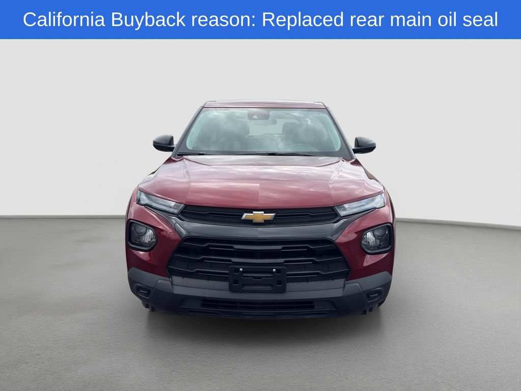 Used 2023 Chevrolet TrailBlazer LS w/ LPO, Blackout Package FWD image 2