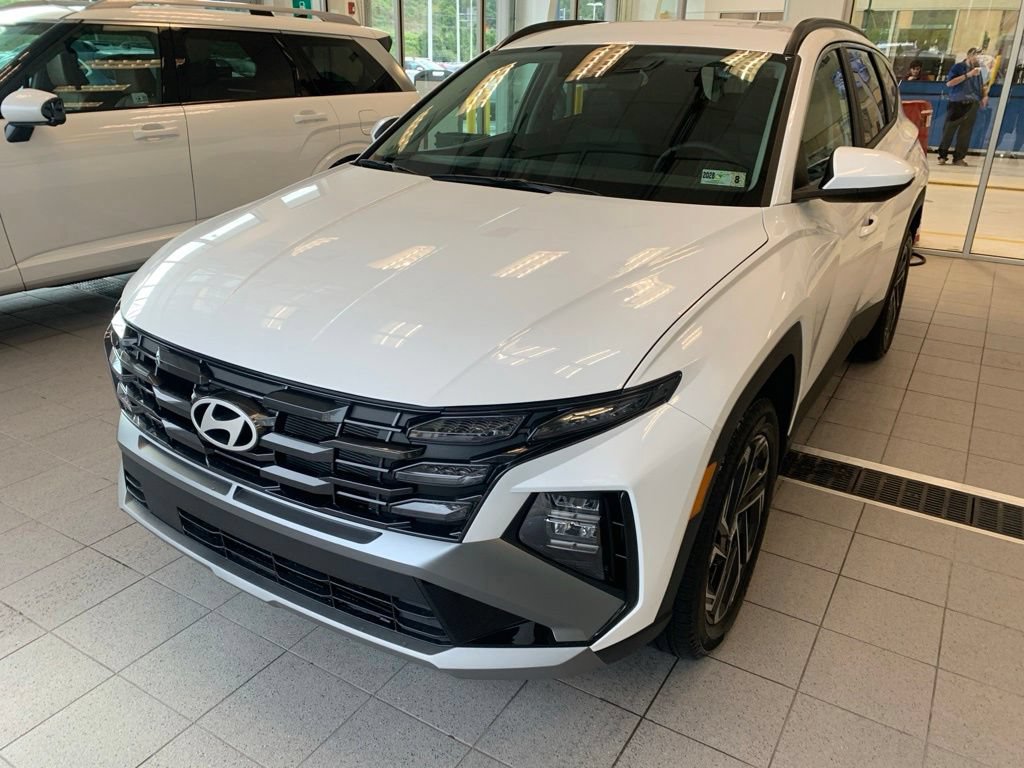 New 2026 Hyundai Tucson SEL Plus AWD/4WD image 2