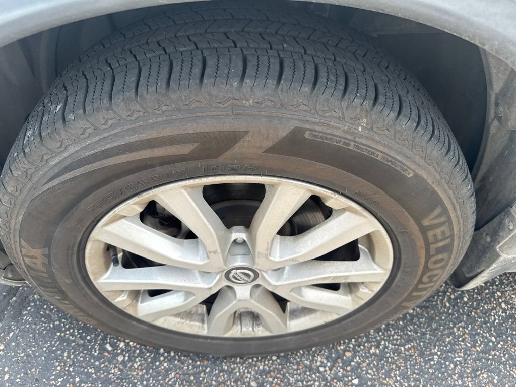 Used 2019 Nissan Rogue SV FWD image 8