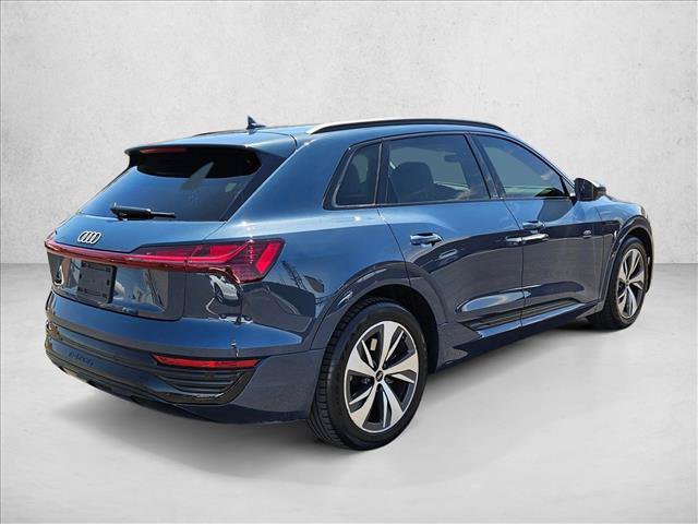 Used 2024 Audi Q8 e-tron Premium AWD/4WD image 5