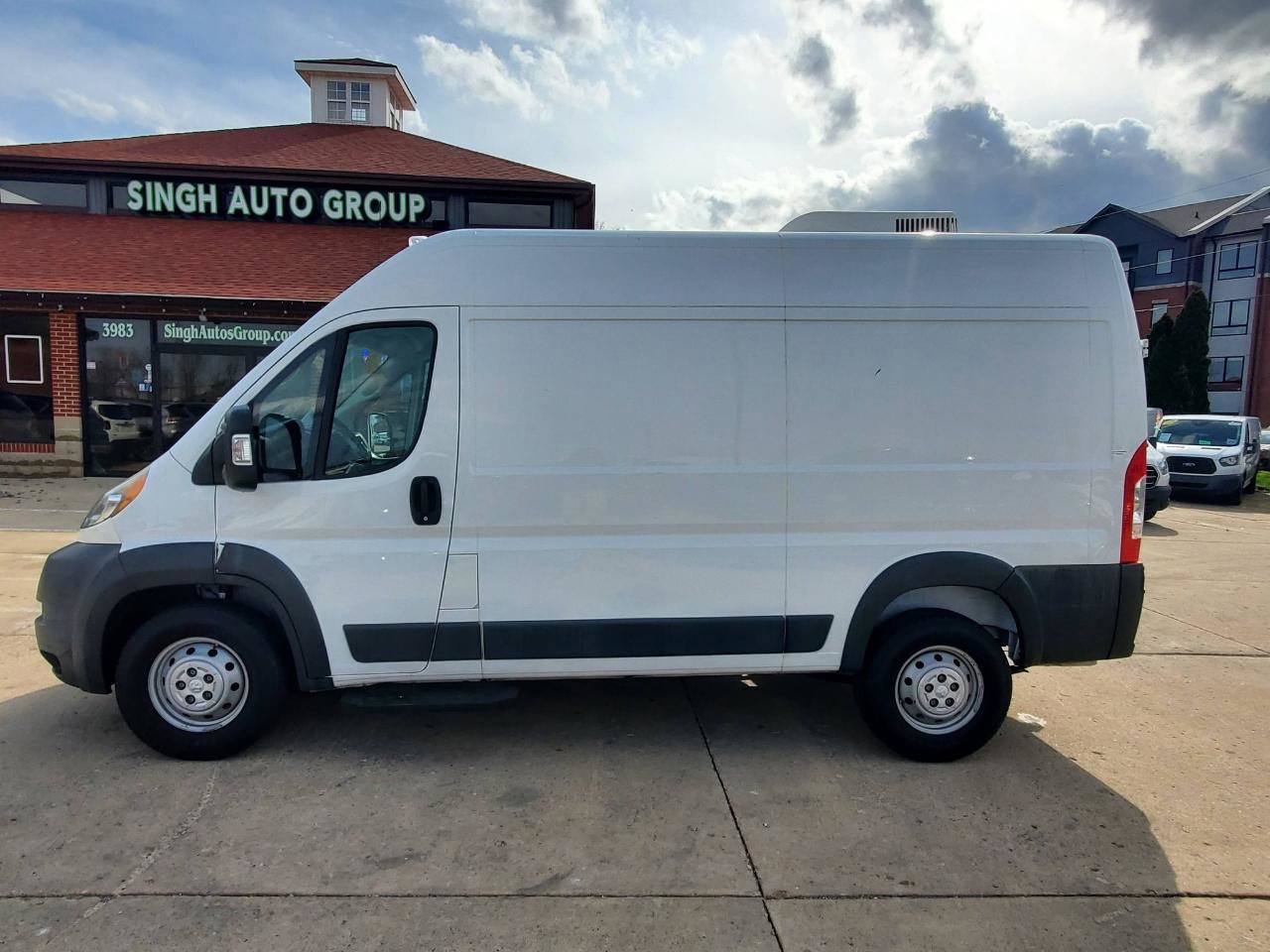 Used 2018 RAM ProMaster 1500 w/ Mopar Trailer Tow Group FWD image 4