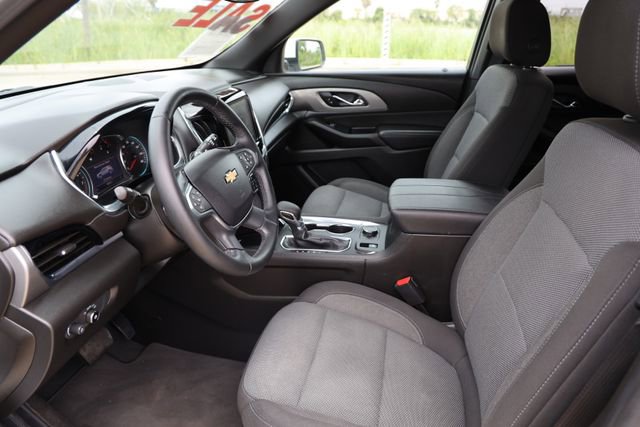 Used 2023 Chevrolet Traverse LT FWD image 12