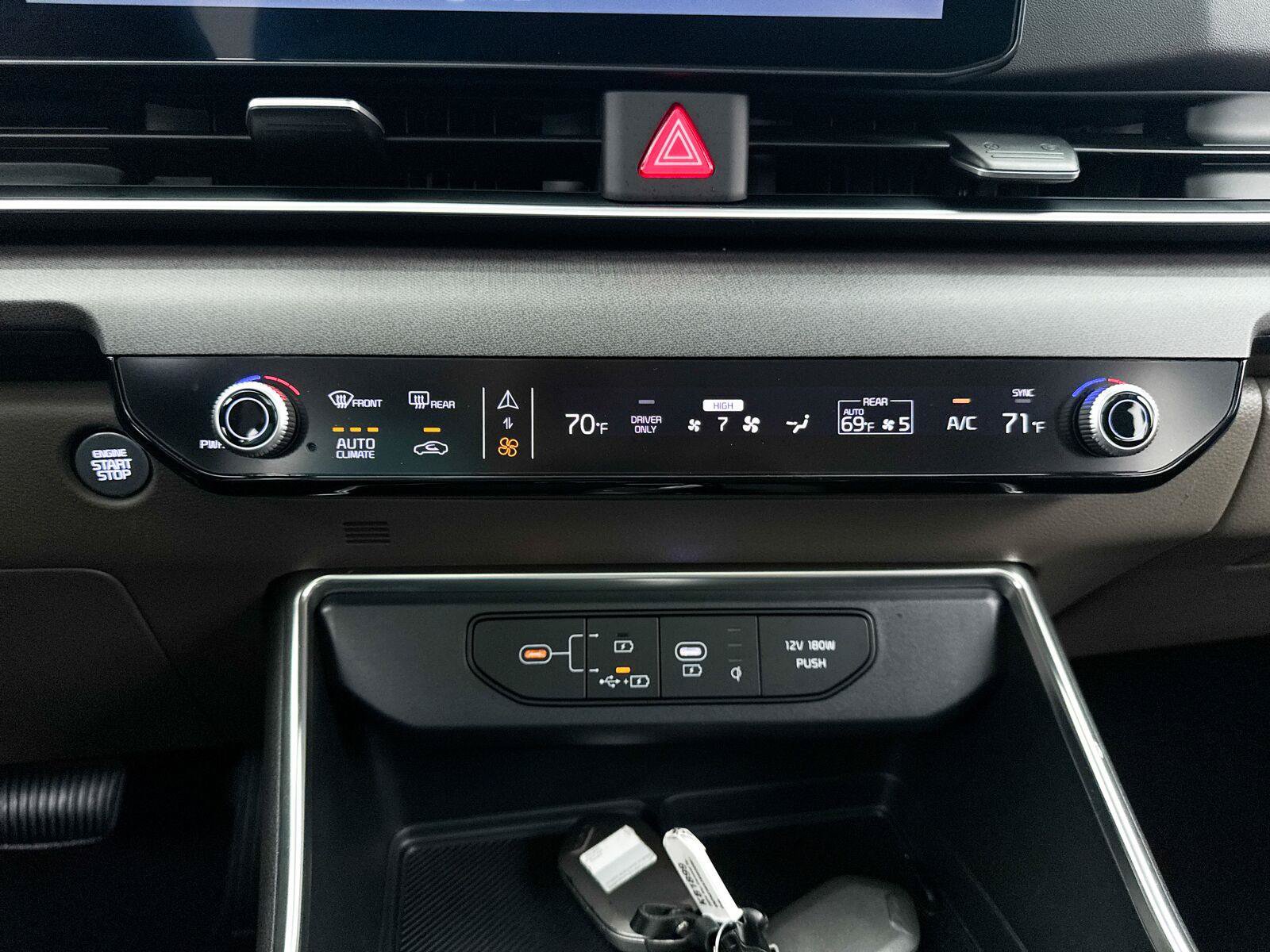 Used 2025 Kia Carnival SX FWD image 28