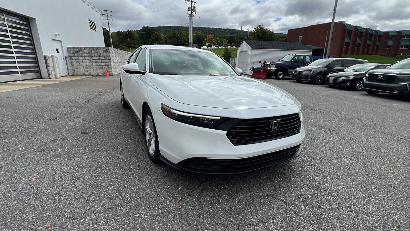Used 2024 Honda Accord LX image 2