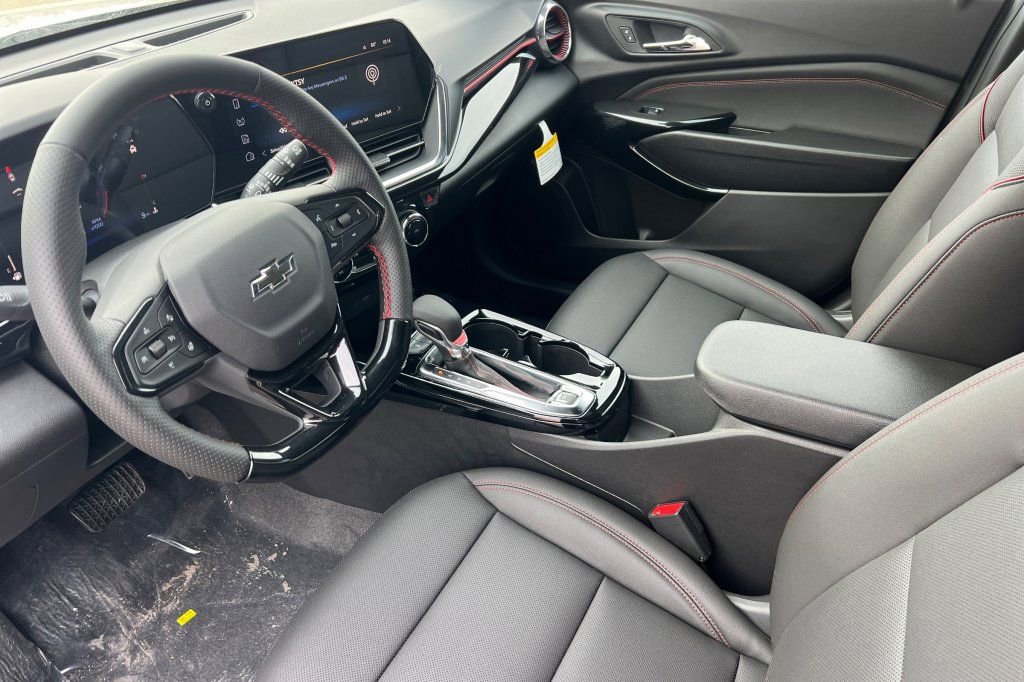 New 2026 Chevrolet Trax RS w/ Driver Confidence Package image 7