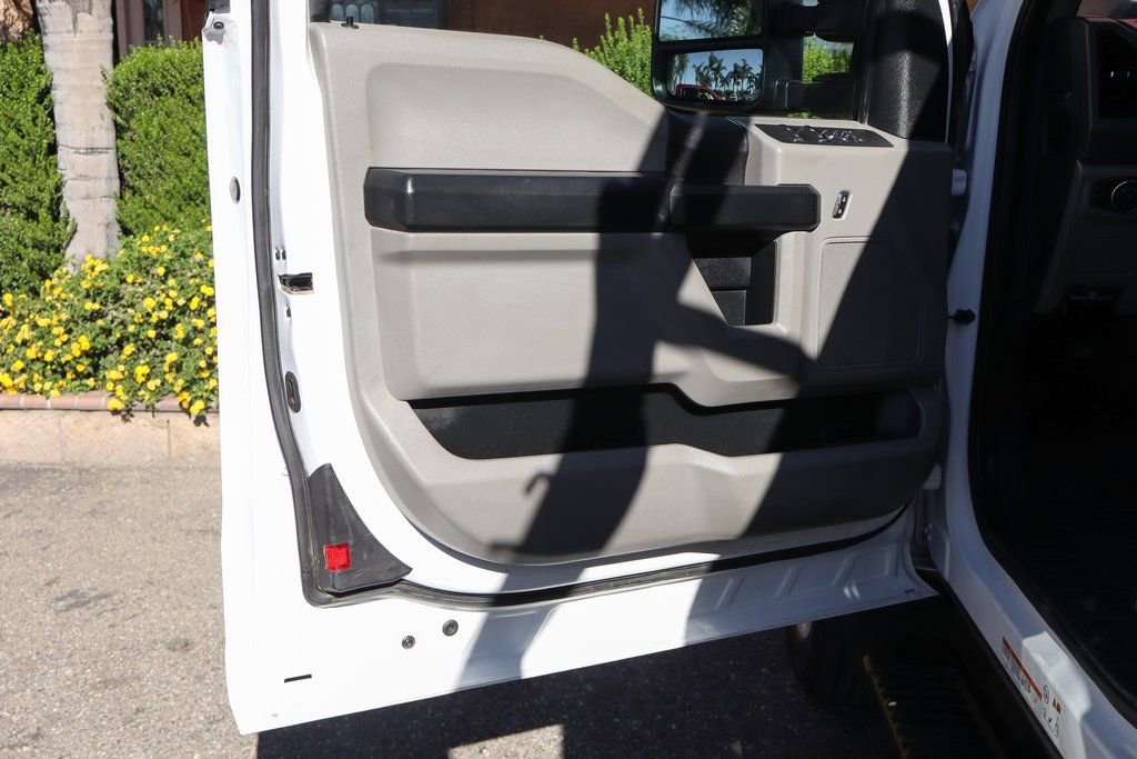 Used 2021 Ford F550 2WD SuperCab Super Duty image 16