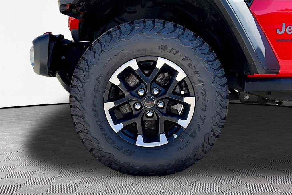 Used 2026 Jeep Wrangler Unlimited Rubicon AWD/4WD image 34