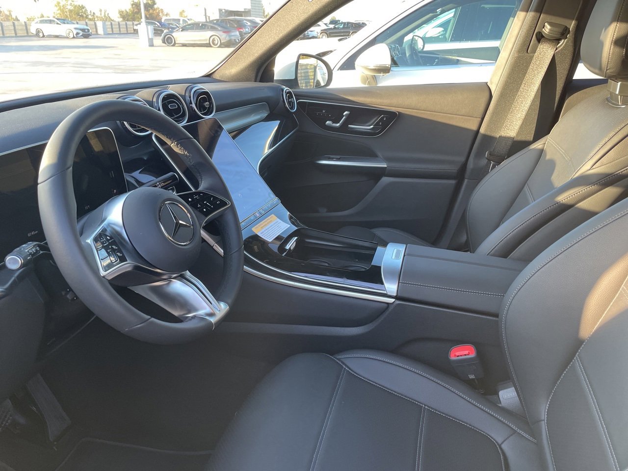 Certified 2026 Mercedes-Benz GLC 300 image 4