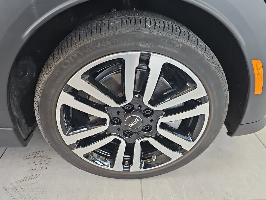 Certified 2024 MINI Cooper S FWD image 34
