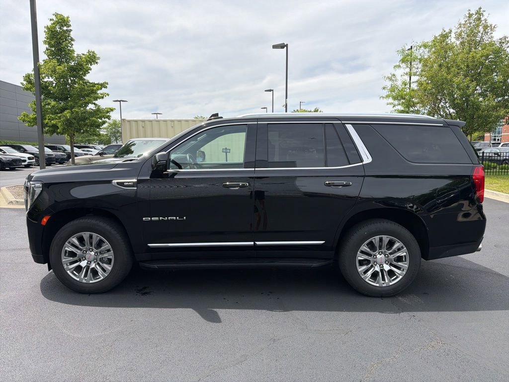 Used 2022 GMC Yukon Denali AWD/4WD image 2