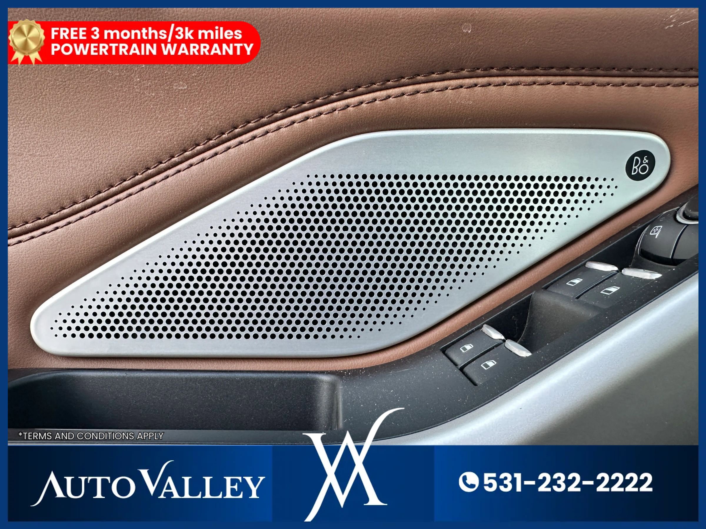 Used 2022 Ford Explorer King Ranch w/ Premium Technology Package image 61